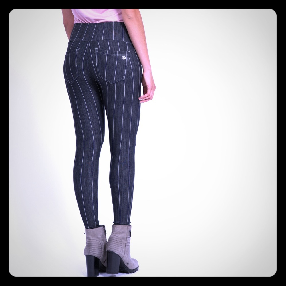 Agnes & Dora Skinny Pants - Black and White